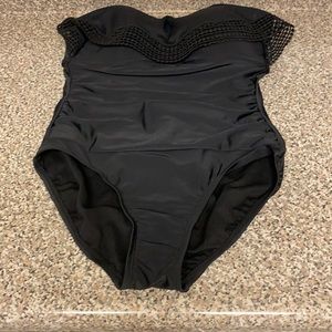 Gorgeous black Kona Sol strap or strapless swimsuit